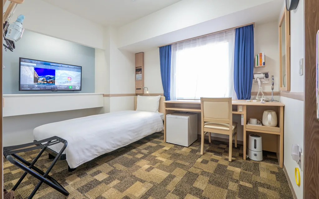 Toyoko Inn Yokohama-Eki Nishi-Guchi