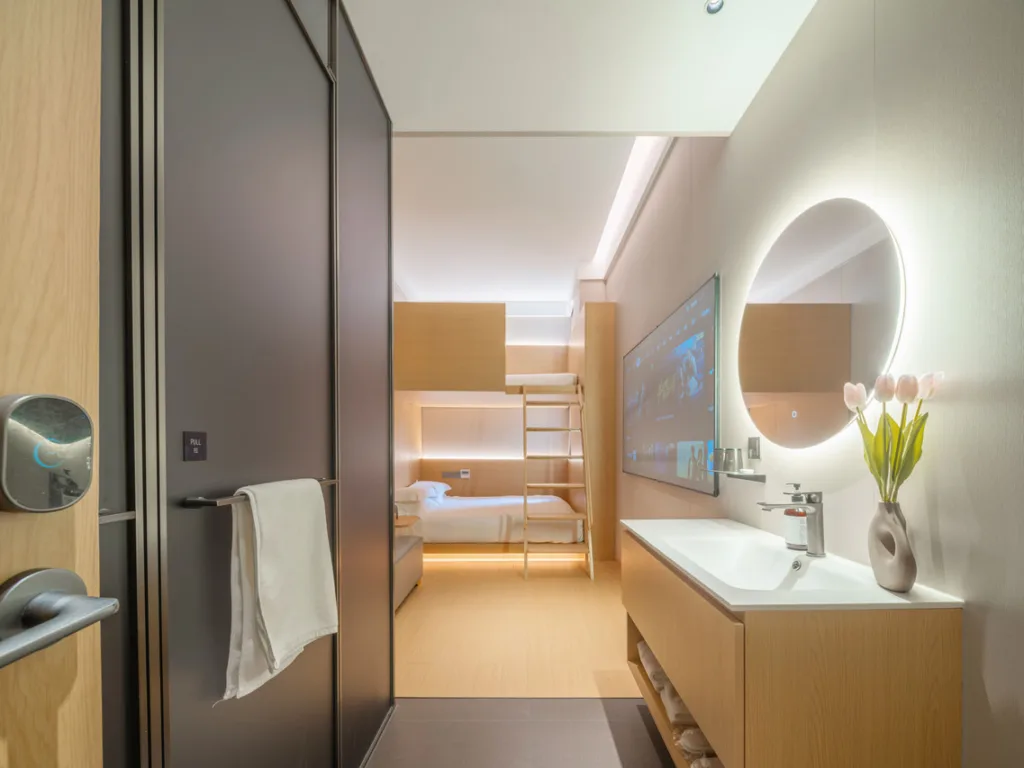 Captain 5 Youth Hotel (Shanghai Zhongshan Park Jiangsu Road Subway Station)