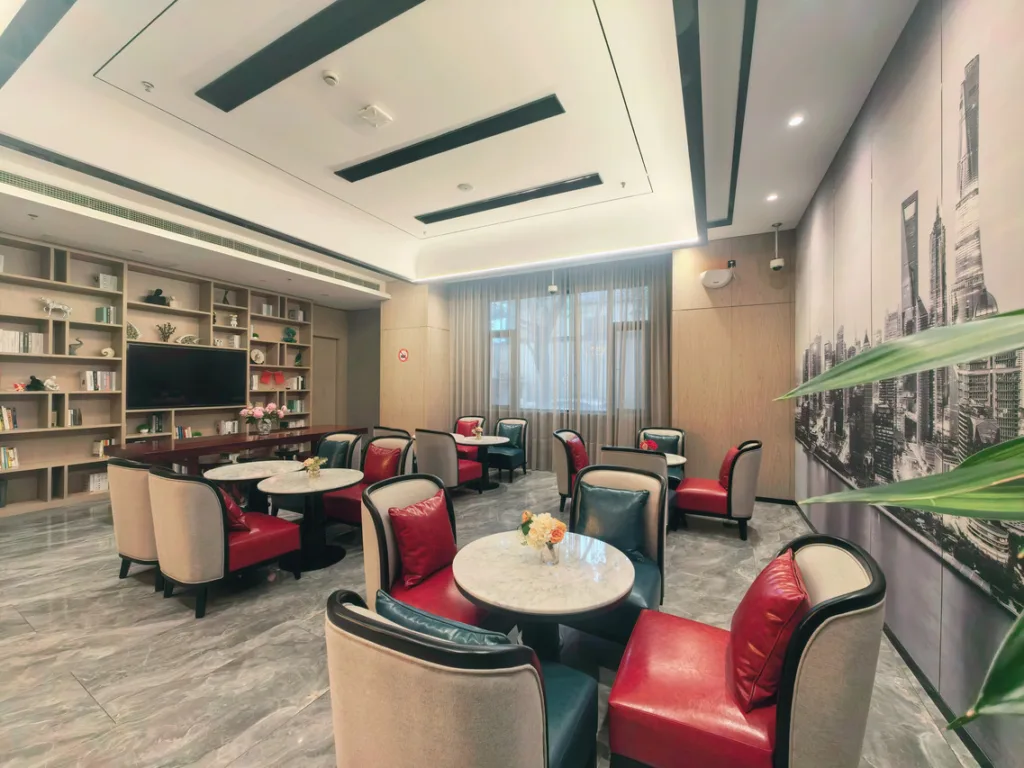 Weiting Hotel (Shanghai People’s Square Subway Station Changzheng Hospital Branch)