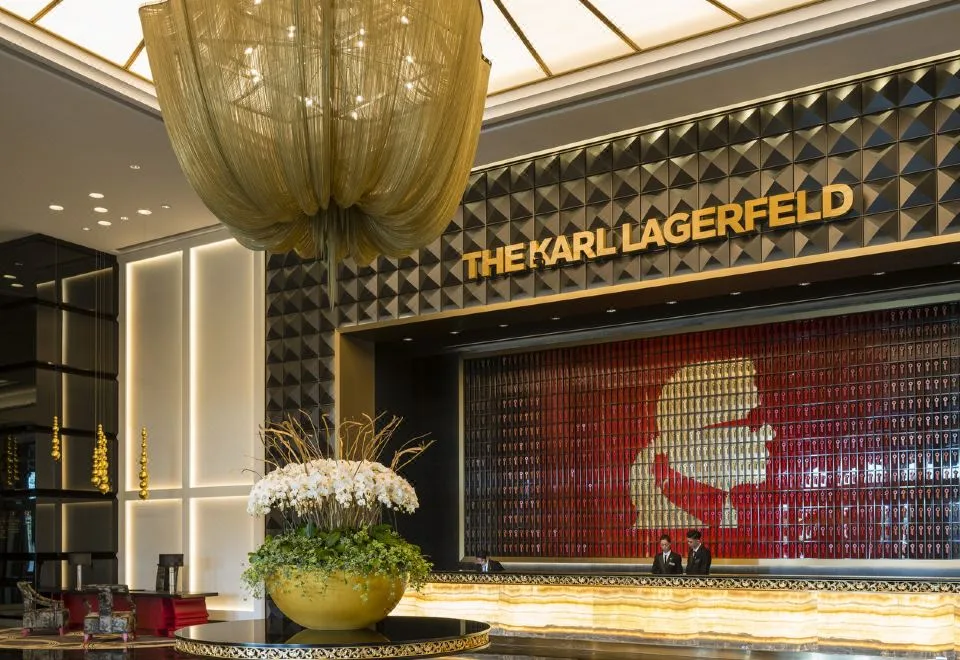 THE KARL LAGERFELD