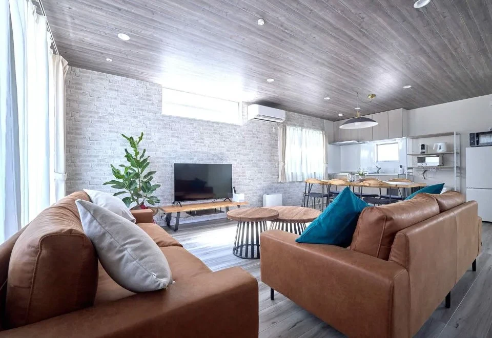 AileHouse A