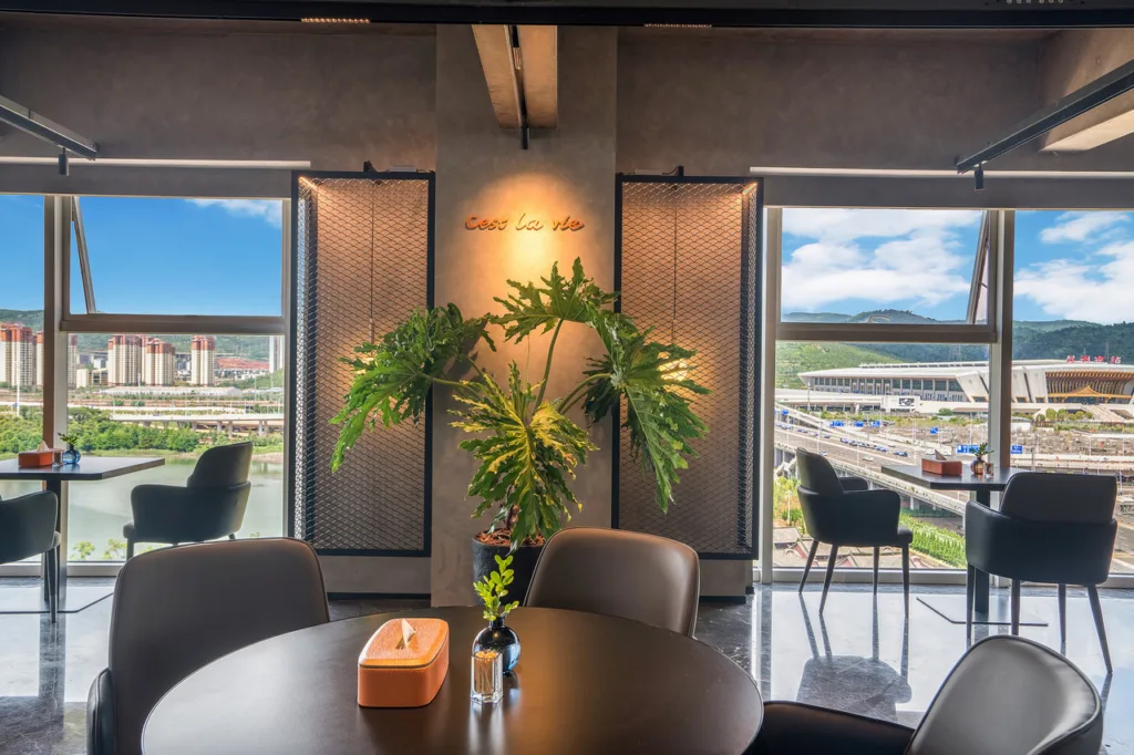 Sailavi Hotel (Kunming High Speed Railway South Station Branch)