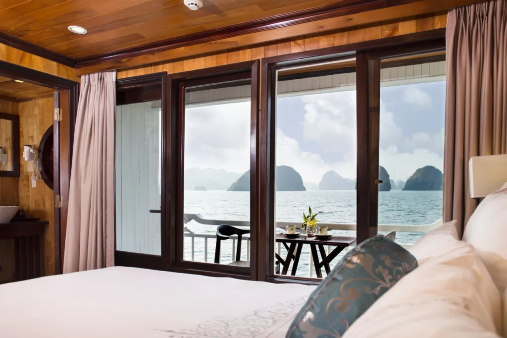 Hera Classic Boutique Cruise