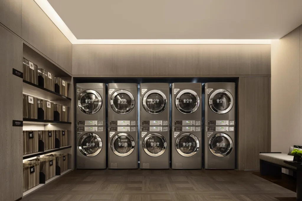Qingdao North Station Haier Industrial Park Atour Hotel