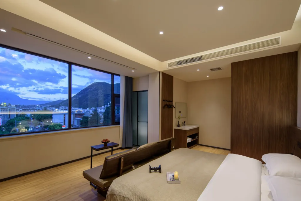 Ruyi Meiju Hotel (The Old Town of Lijiang Dashuiche Store)