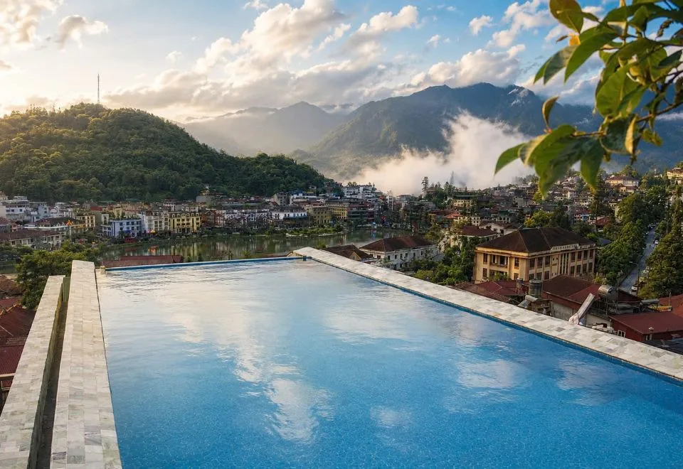 Sapa Village Hotel