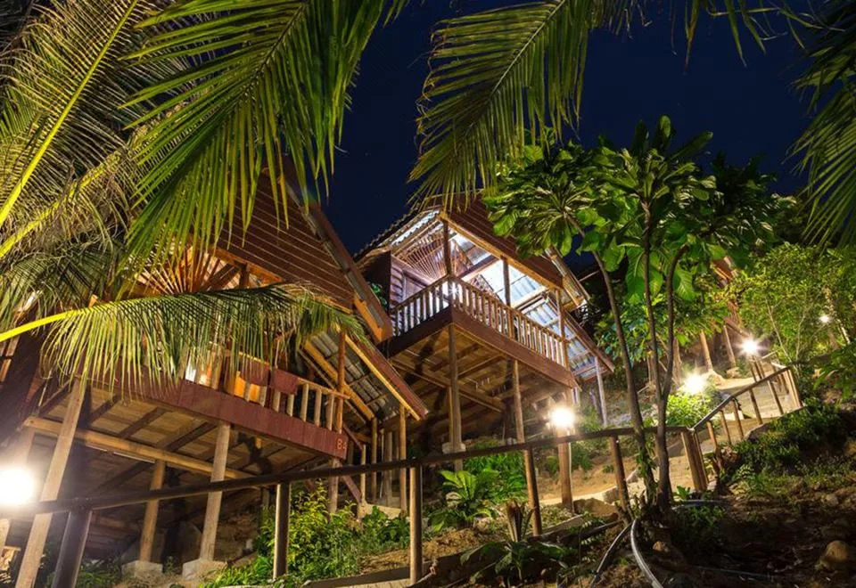 Happy Elephant Bungalows