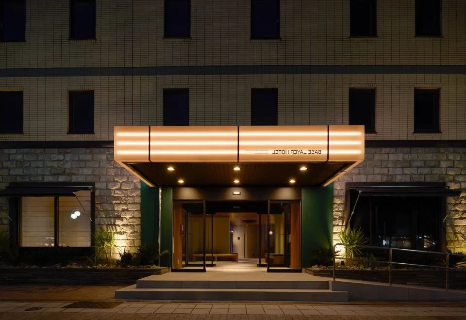 BASE LAYER HOTEL NAGOYA NISHIKI