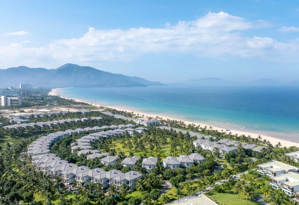 Melia Vinpearl Cam Ranh Beach Resort