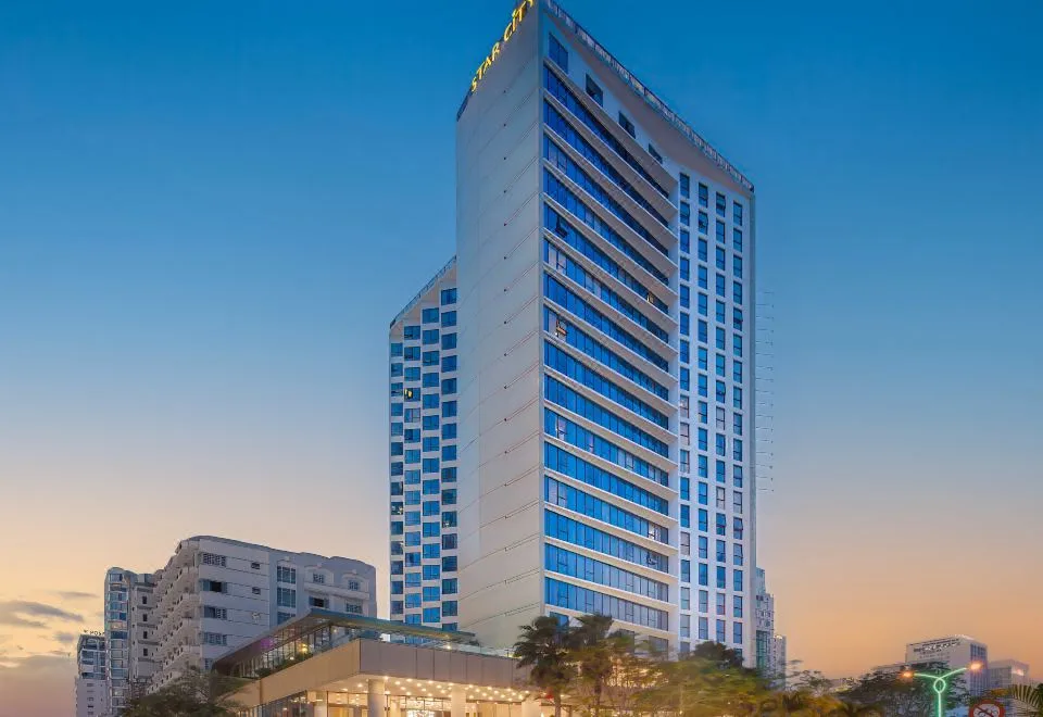 Starcity Bayfront Nha Trang Hotel