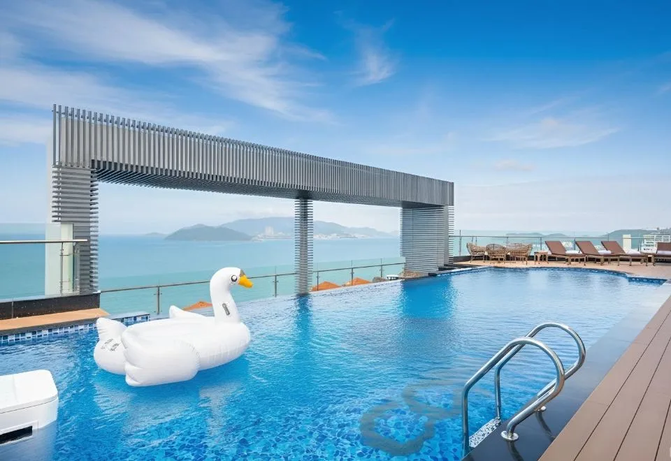 Comodo Nha Trang Hotel