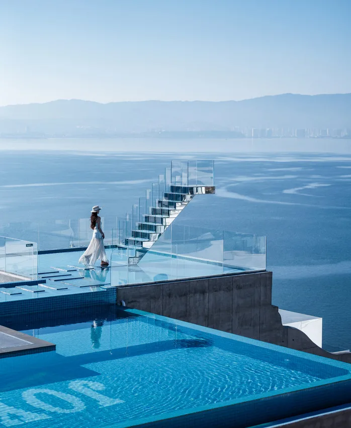 DALI JOY LUCK QINGSHI  HILLSIDE LAKEVIEW RESORT HOTEL