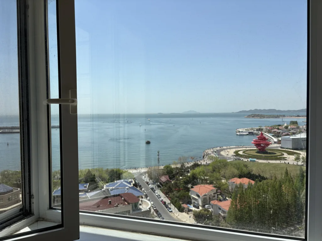 Seaside Adulina Scenic Apartment (Qingdao May Fourth Square)