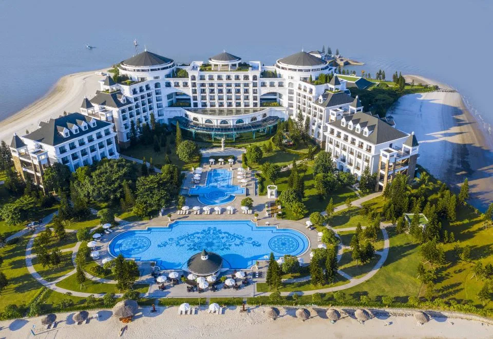 Vinpearl Resort & Spa Ha Long