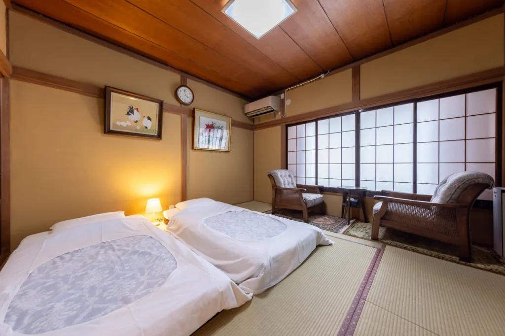 Golden Fox Inn – Historic Machiya, Walk to Matsumoto Castle & Attractions
