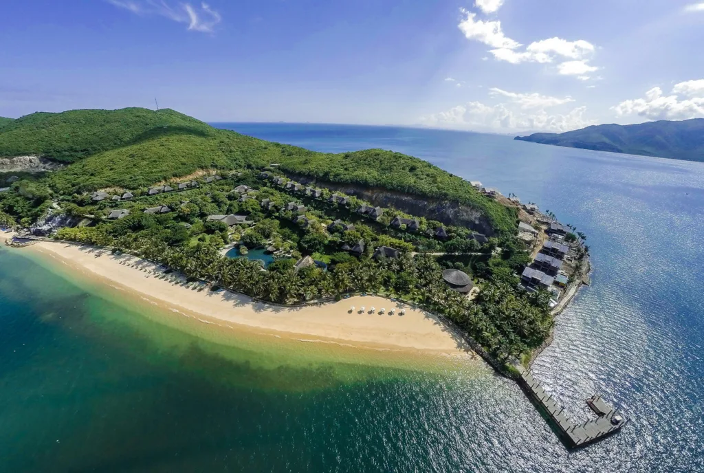 Hon Tam Resort (formerly MerPerle Hon Tam Resort)