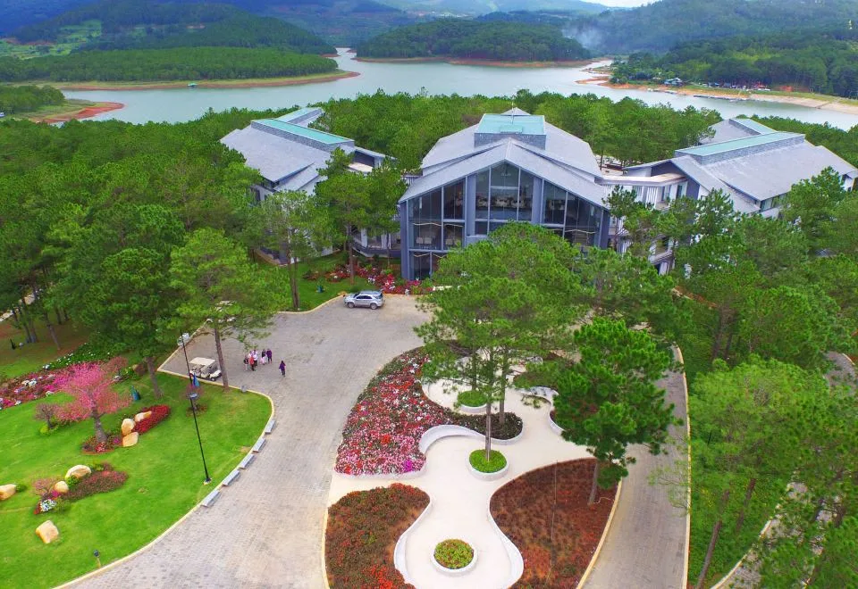 Terracotta Hotel & Resort Dalat