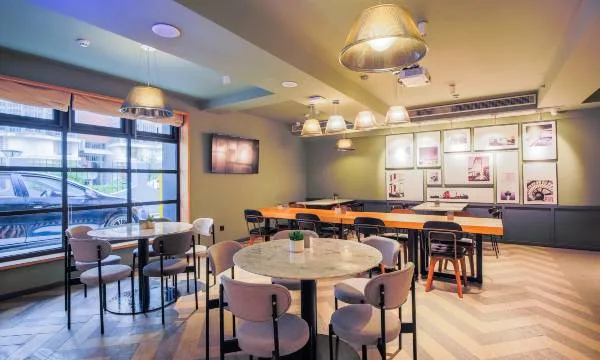 Atour Light (Xiamen Railway Station The Mixc)
