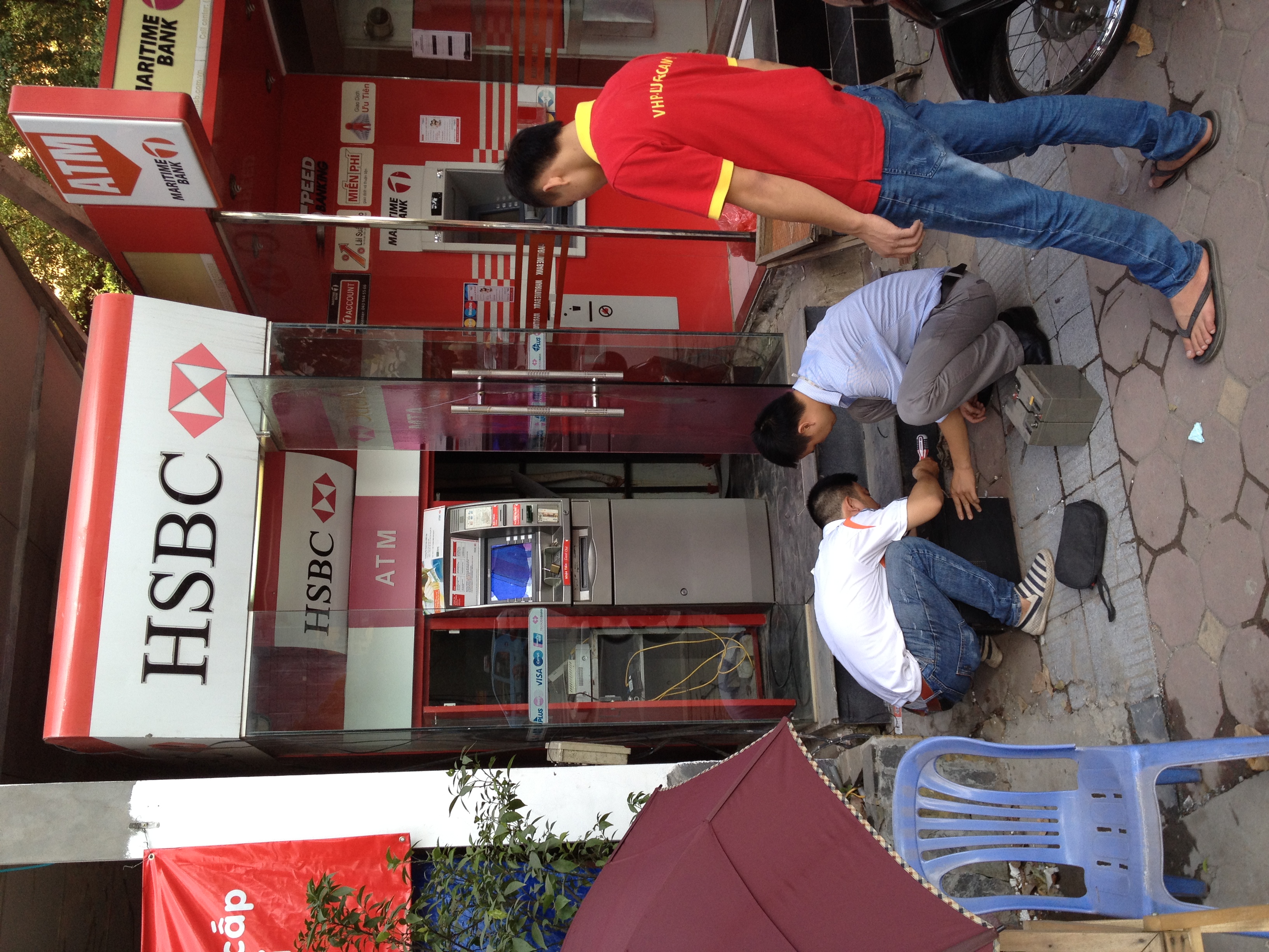 Банкомат HSBC в Ханое, Вьетнам