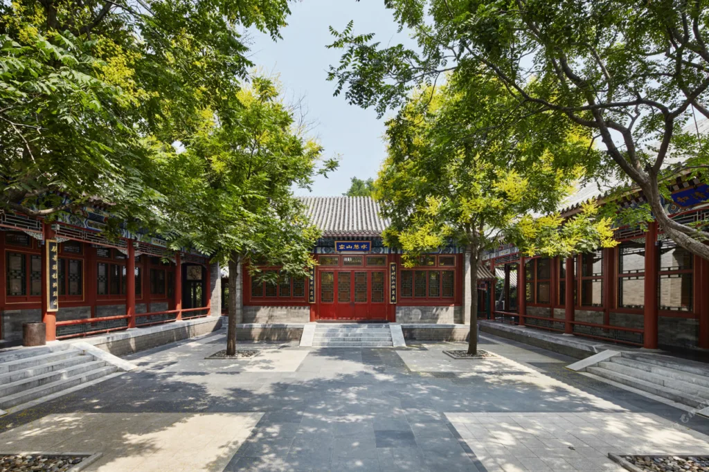 Beijing Yihe Hotel: гостевой дом Летнего дворца, где резиденция Aman закончилась в 2025 году