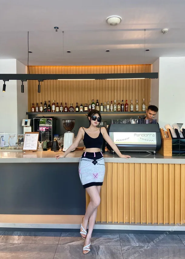 Daisy Inn Sanya