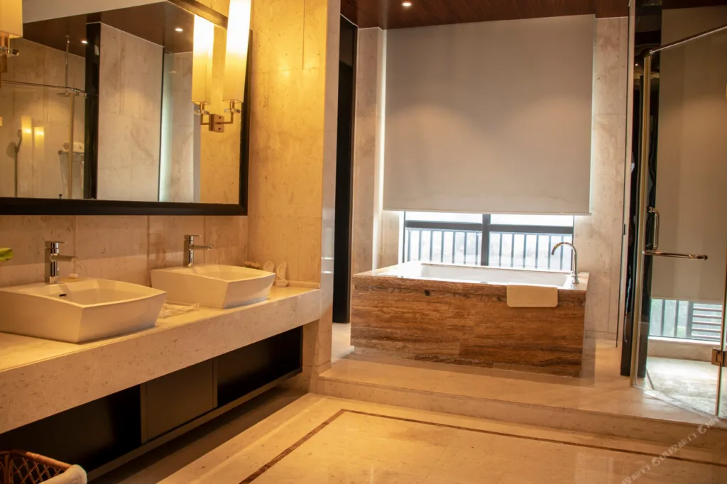 Days Hotel Hainan Baoting