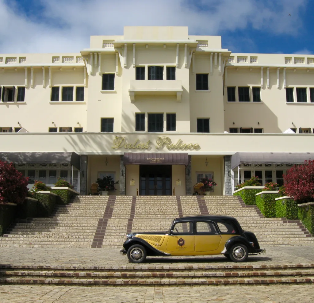Dalat Palace: французский горный курорт, построенный вокруг одного отеля
