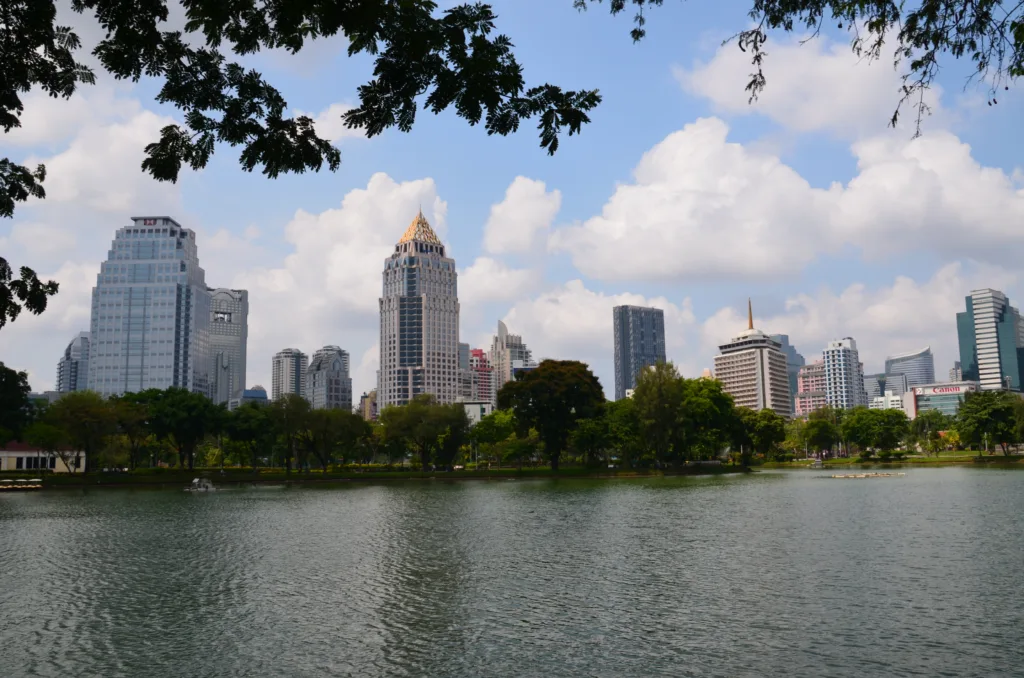 Dusit Central Park: крупнейший парк на крыше в Бангкоке