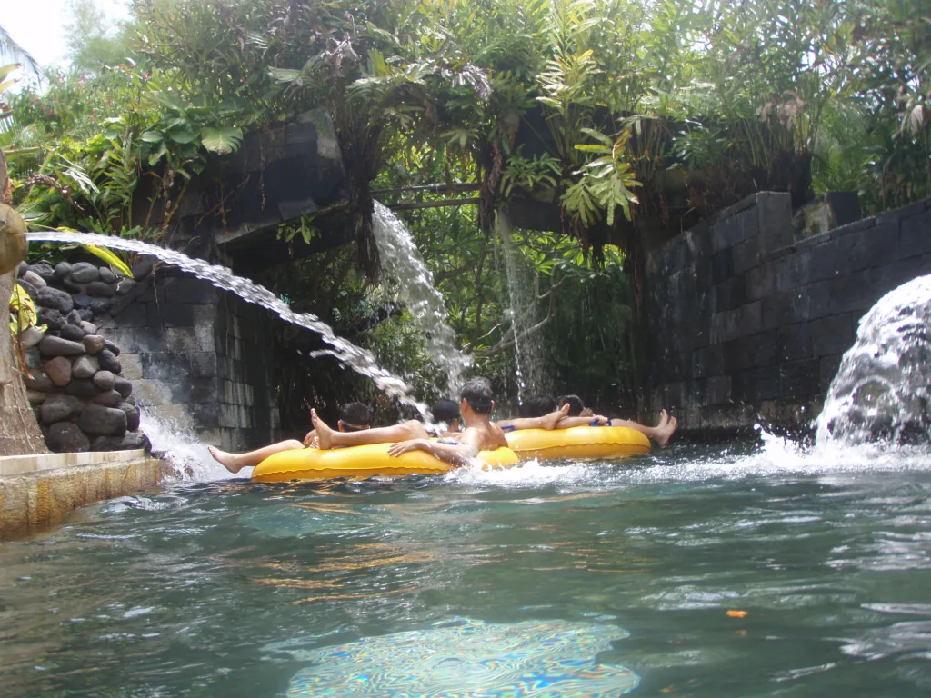 Парки развлечений на Бали 2026: Waterbom — лучший аквапарк мира, Trans Studio, Bali Safari