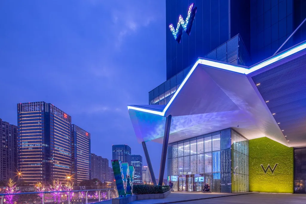 W Chengdu