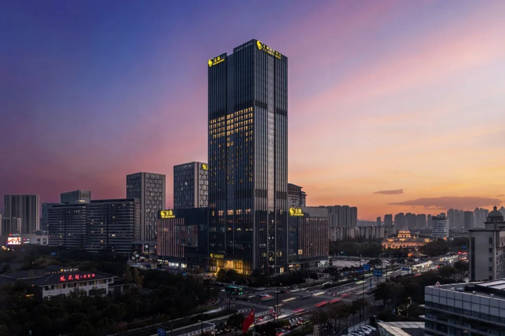 Golden Eagle Summit Hotel Yancheng (Julonghu, Baolong Plaza)