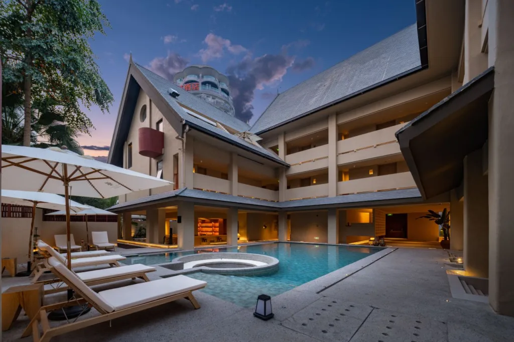 Xishuangbanna Jinghong Hepuli Yue Resort Hotel （Gaozhuang Starlight Night Market Branch）
