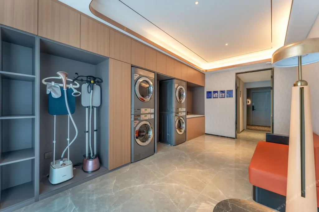 Lan ‘ou International Hotel (Qingdao Golden Beach Petroleum University Branch)