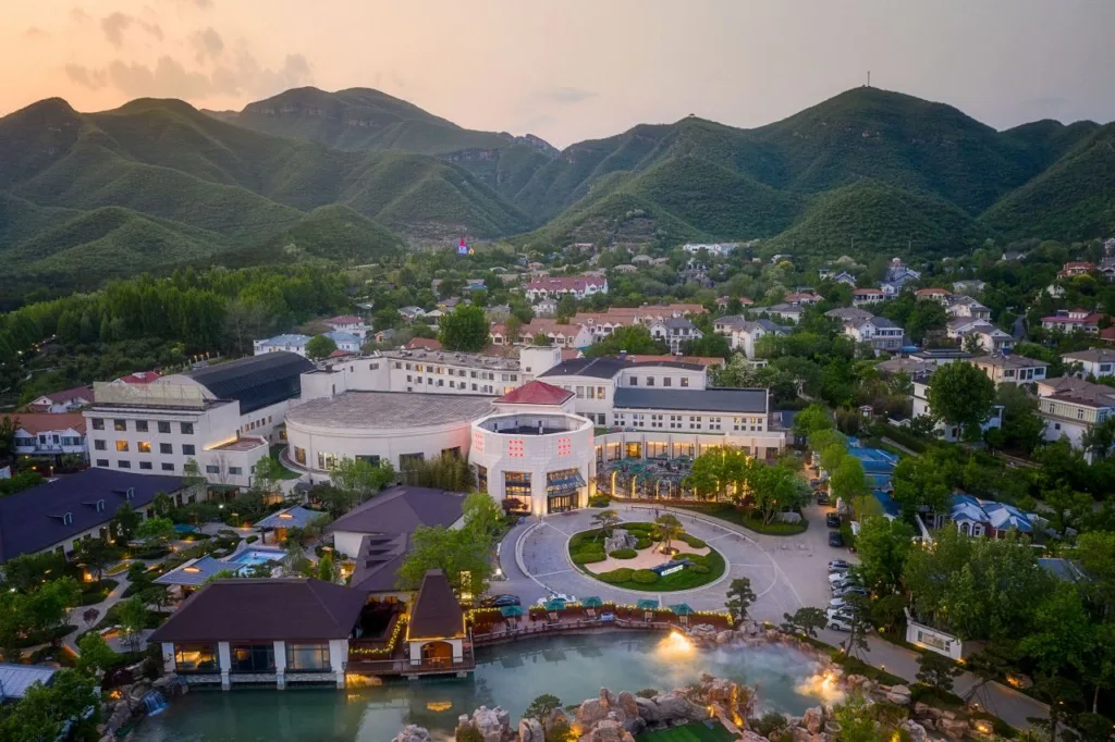 Beijing Placid Lake Resort Hotel