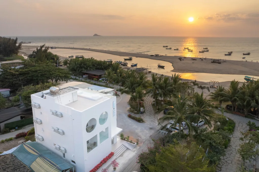 Qiyue Hot Spring Seaview Homestay · Sanya