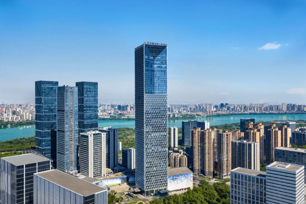 Nanchang Wellton Boya Yunjing Hotel (Qingshanhu District Aixi Lake East Subway Station)