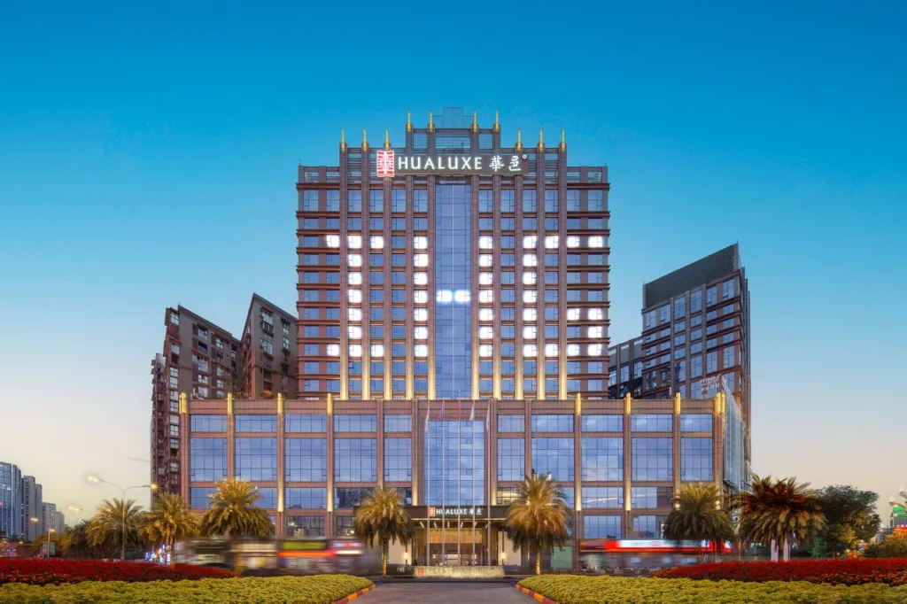 HUALUXE Hotels and Resorts Leshan