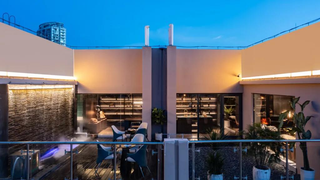 Yiduo Sky Garden Hotel (Sanya High-speed Railway Station)