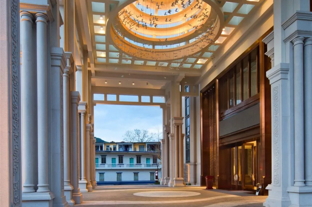 Biquan Kongzhong Hot Spring Hotel