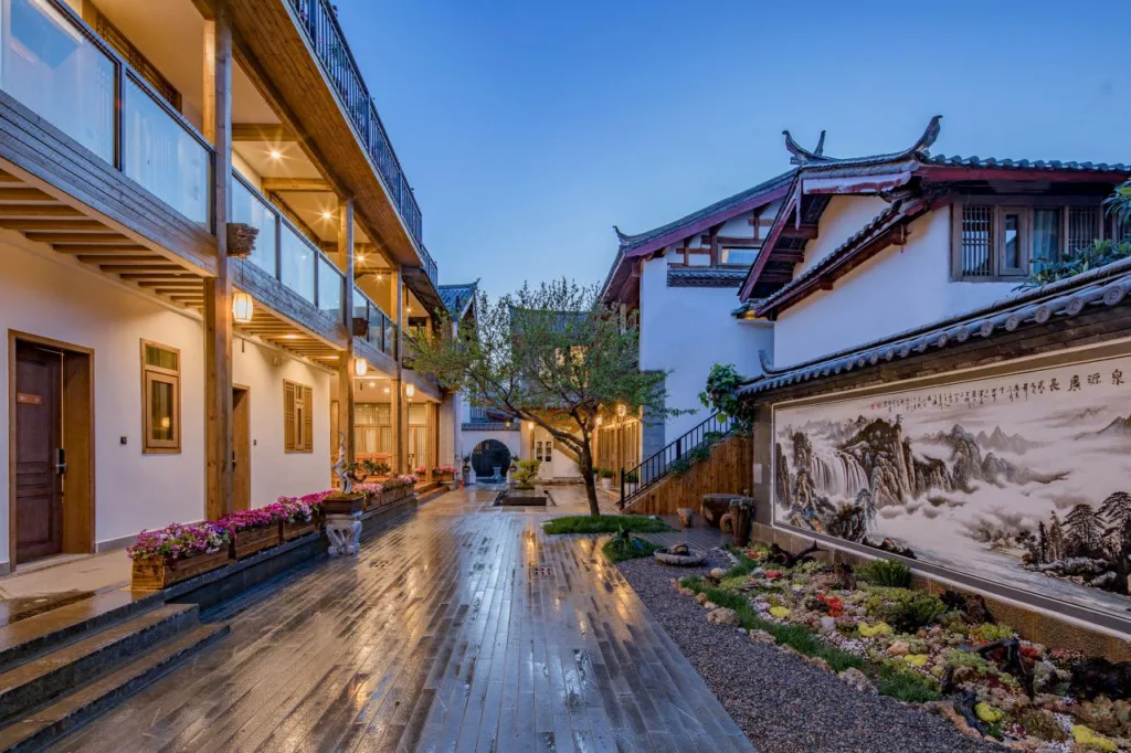 Floral Hotel · Qinyuan Hotel