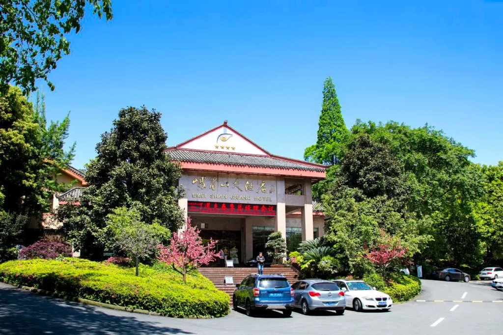 Emeishan Grand Hotel