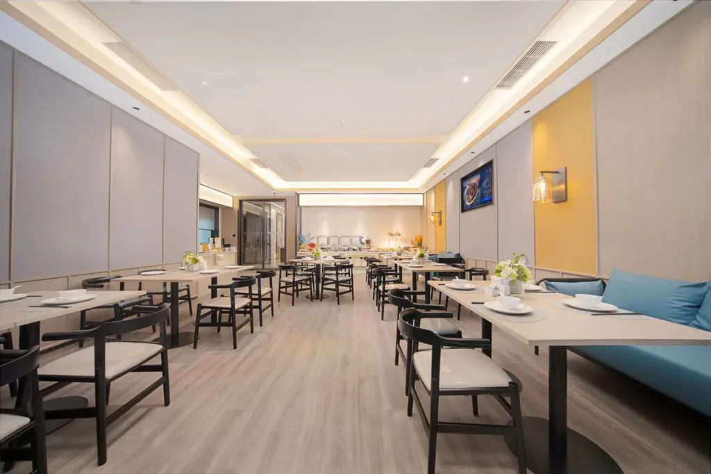 Country Inn & Suites by Radisson Zhangjiajie National Forest Park Landmark Branch