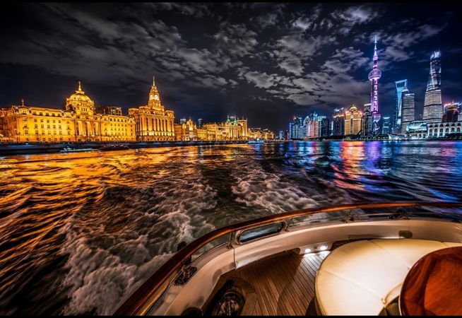 Ночной круиз по Хуанпу с гидом