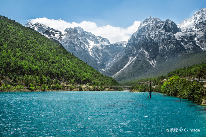Снежная гора Юйлун
